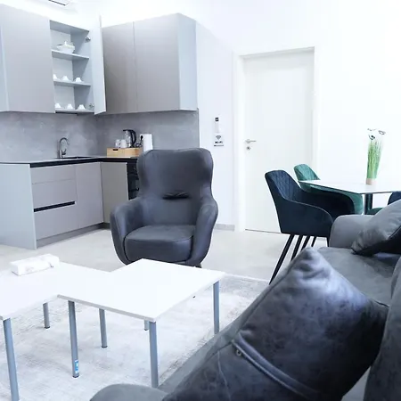 Luxury - Ic - Luxus-apartment Ii Stock *