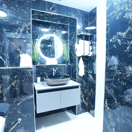 Luxury - Ic - Luxus-apartment Ii Stock شقة *