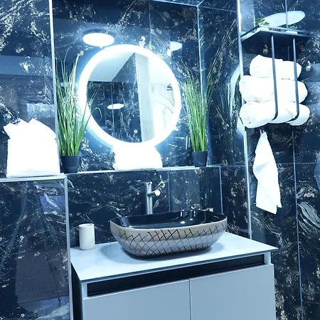 Luxury - Ic - Luxus-apartment Ii Stock شقة