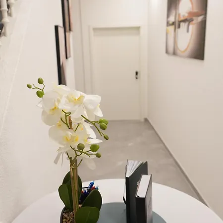 شقة Luxury - Ic - Luxus-apartment Ii Stock نيوفيد